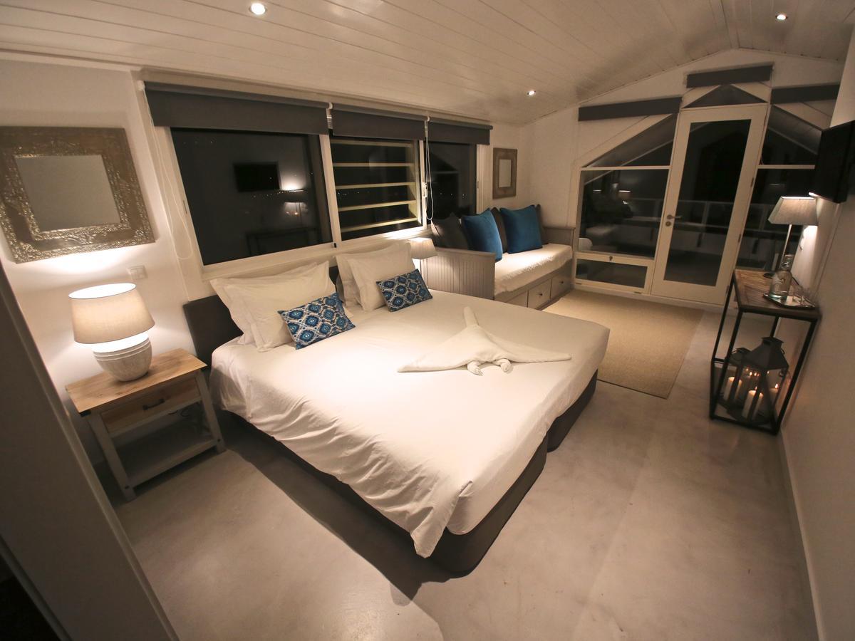 Manta Ray Lodge Орта Экстерьер фото